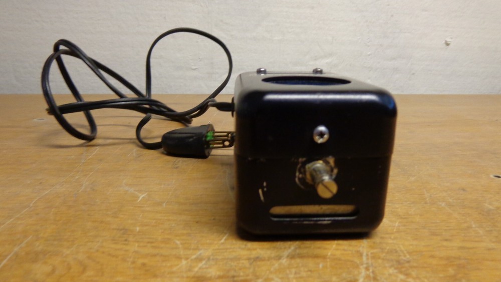 Graf Apsco Microscope light box 094500 w/ 027503 bulb