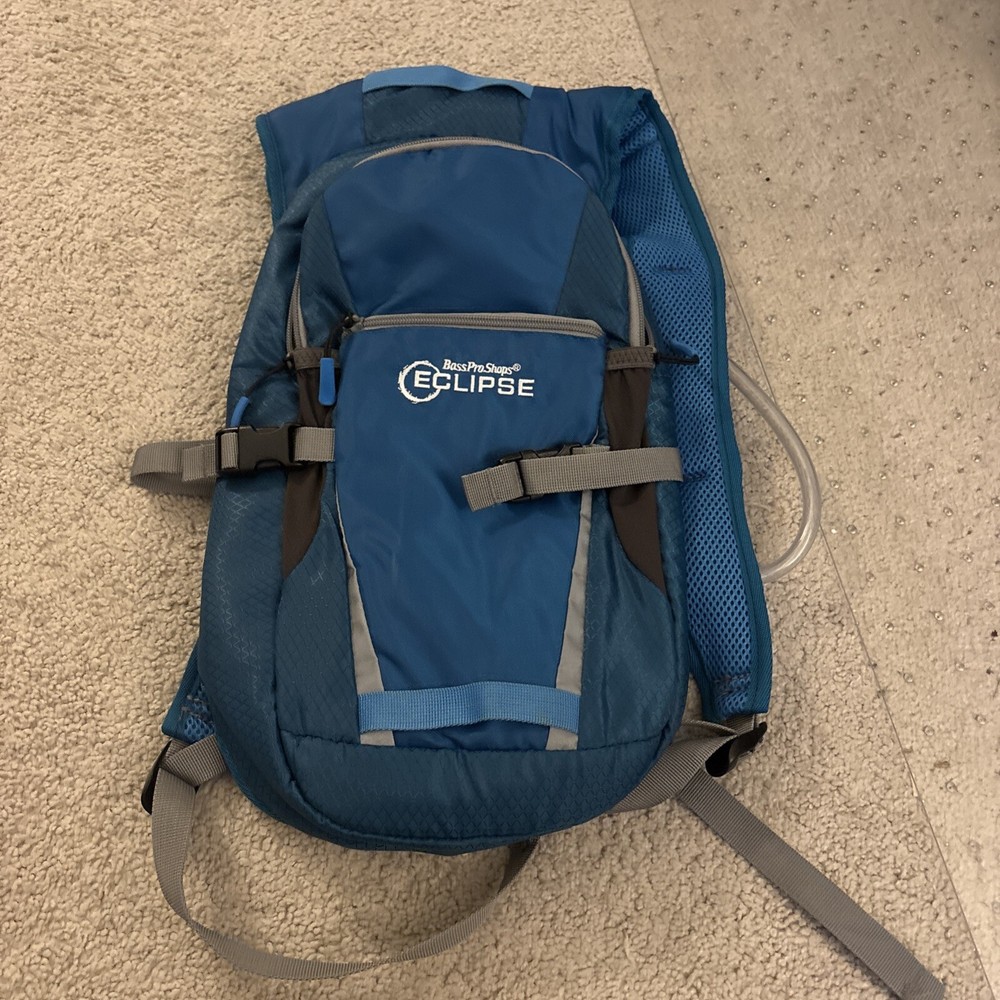 Bass Pro Shops Eclipse 1.5L Hydration Backpack Blue Reflective