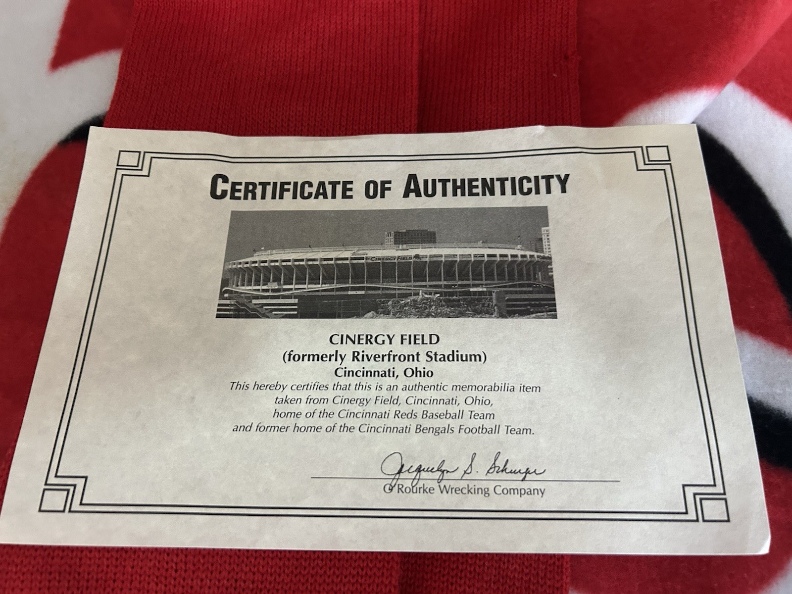 Cincinnati Reds Team Game issued Rawlings Stirrups Socks with COA