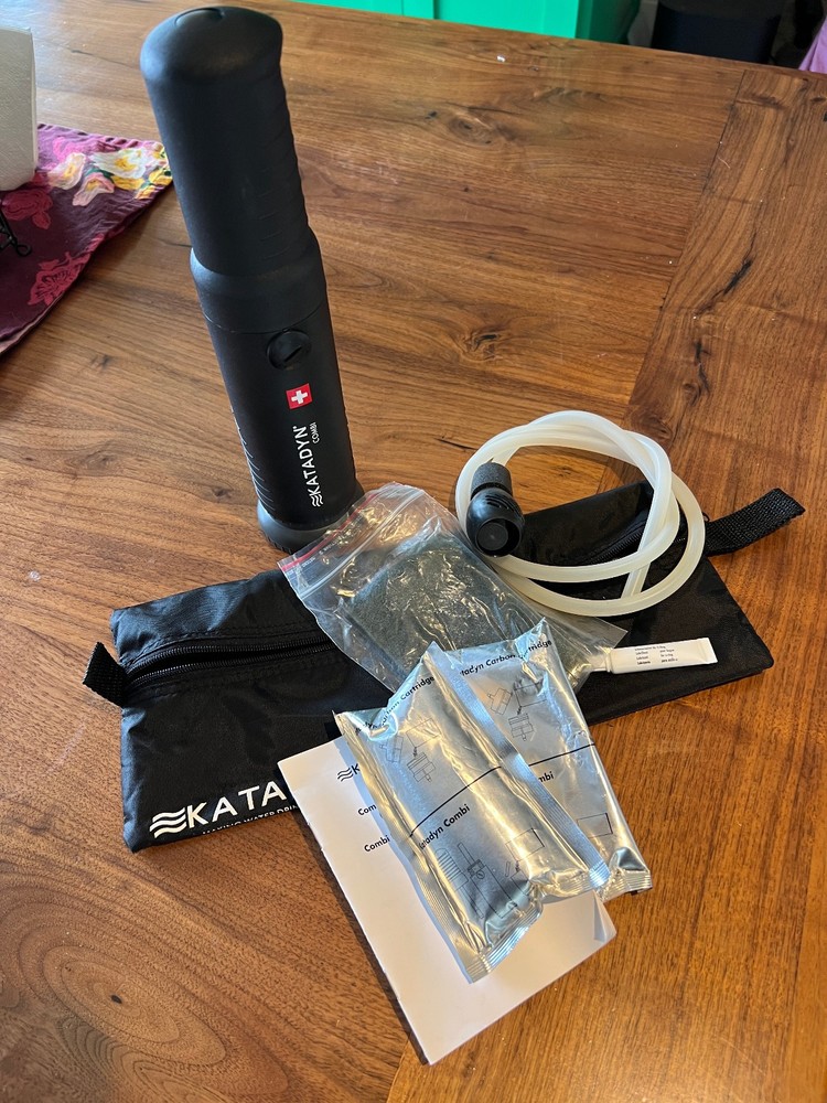 NEW Katadyn Combi Portable Ceramic Water Filter (Pump) Black - Includes carbon
