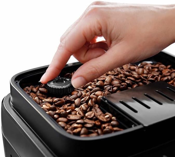 De’Longhi Magnifica Evo Auto Espresso & Cappuccino Machine - Scratch & Dent
