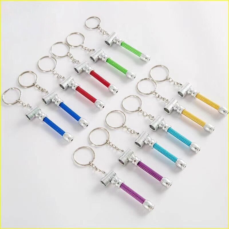 Multiple Quantity Random Color  Metal Tobacco Pipe Convenient Keychain Mini Pipe