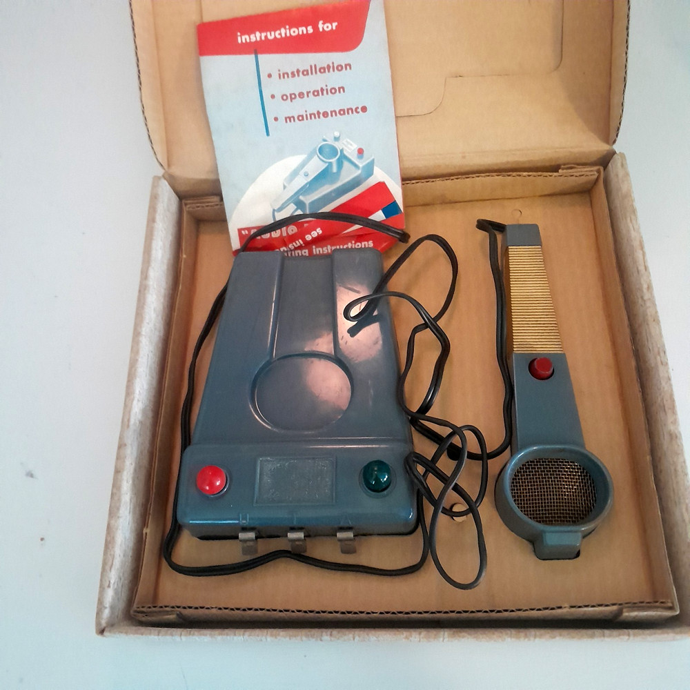 Vintage 1955 Lionel Audio-Engineer voice activated controller