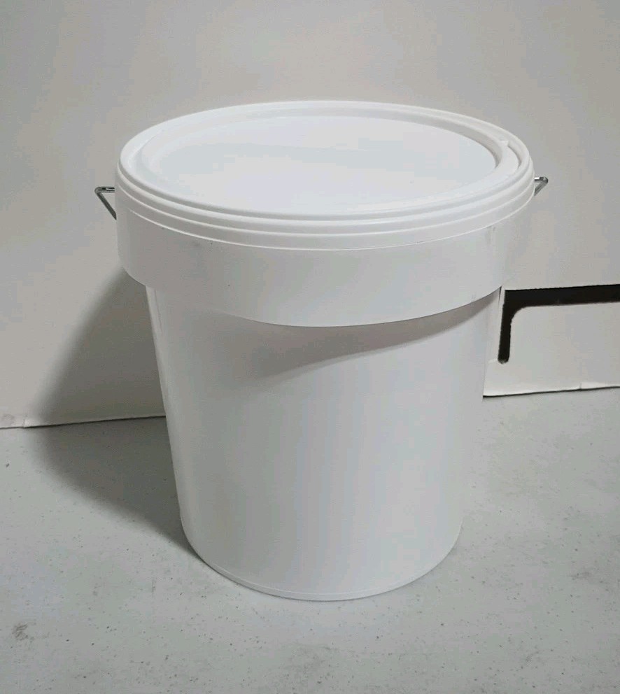 Liquitex Professional Acrylic Gloss Pouring Medium 1-Gallon 127.81 fl.oz.