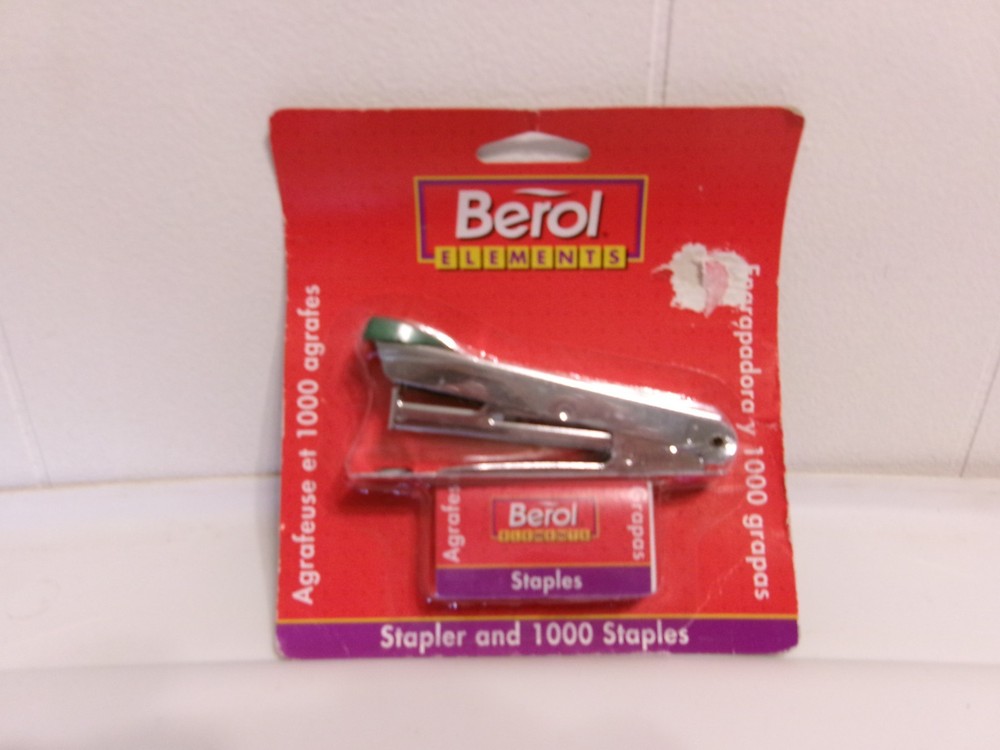 Berol elements stapler and 1000 staples