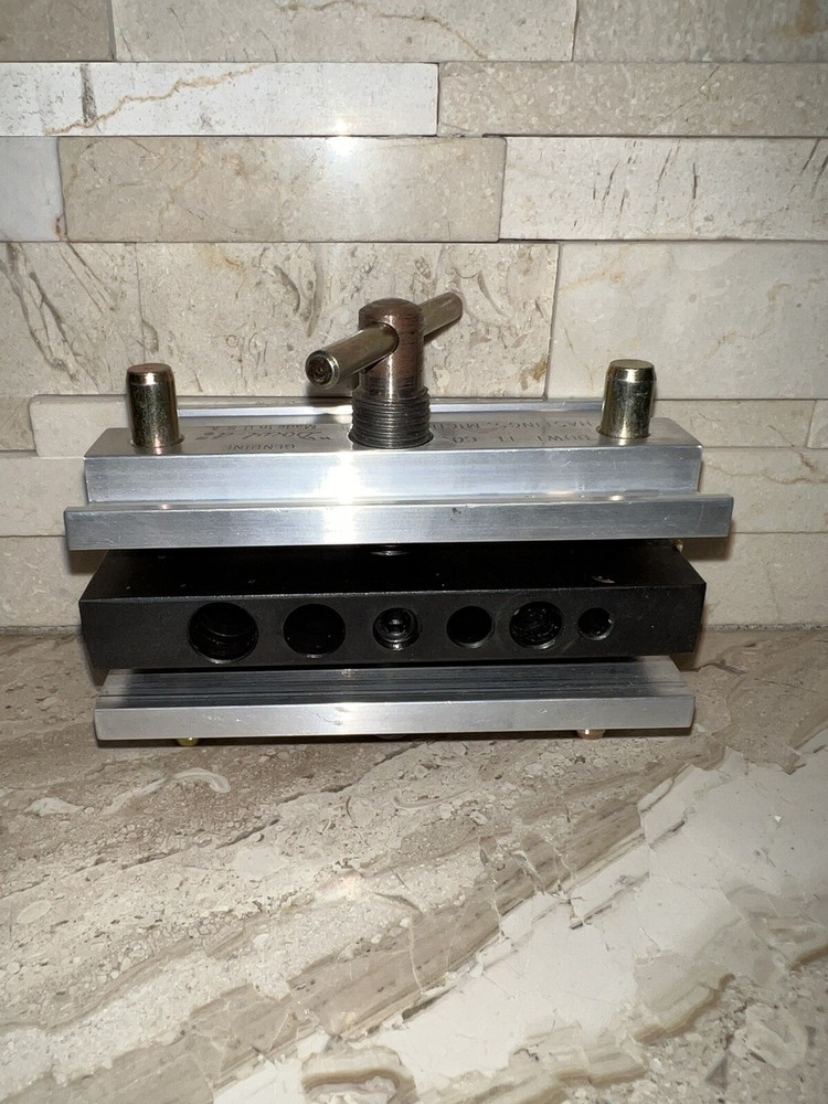 Dowl-It~Model 1000~Dowel Jig For Holes~Self Centering Drill Guide