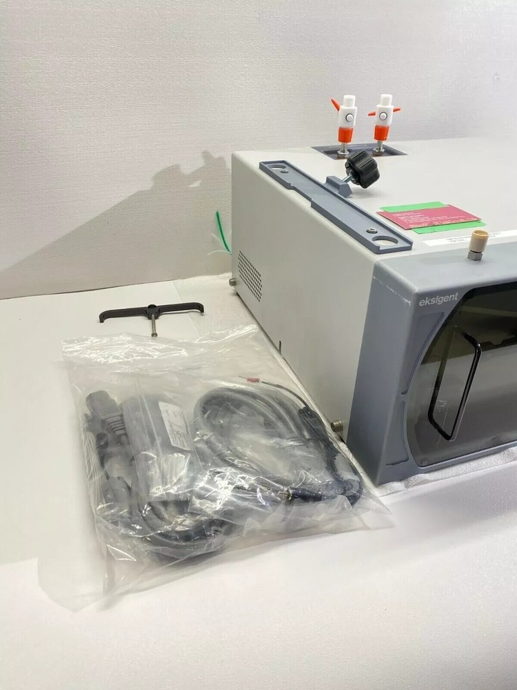 Eksigent Model ExpressLC-100 Chromatograph with Warranty