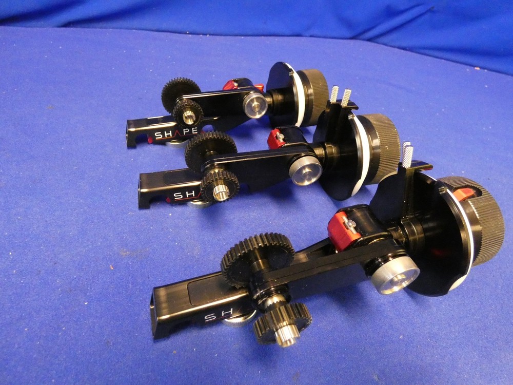 Shape Follow Focus Smooth Spin w/Mount (for 15mm rods)