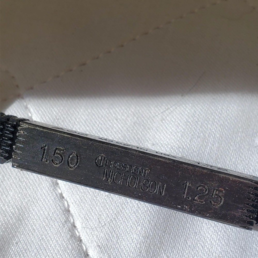 Crescent Nicholson Thread Restoring Files