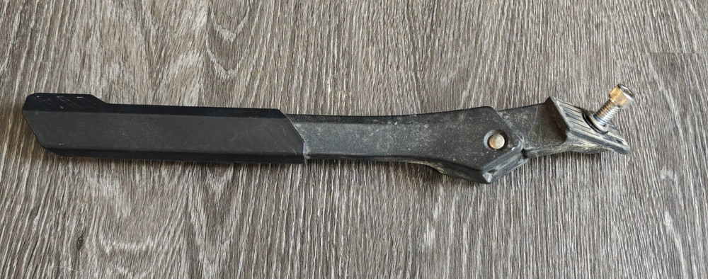 Benno Boost Side Kickstand