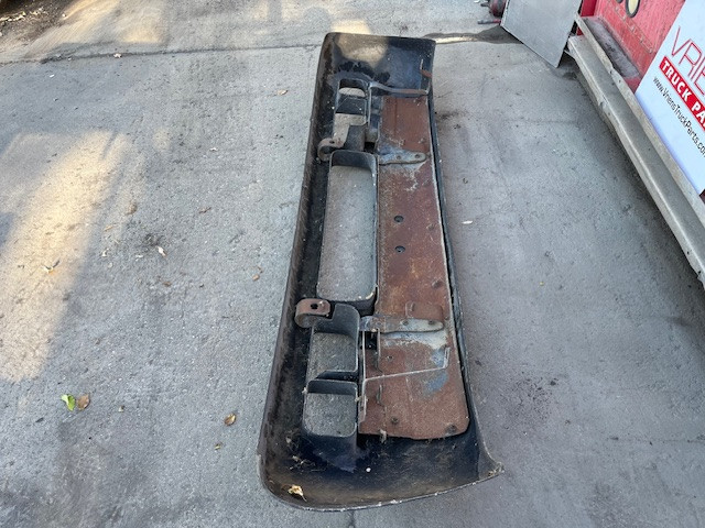 BUMPER FRONT