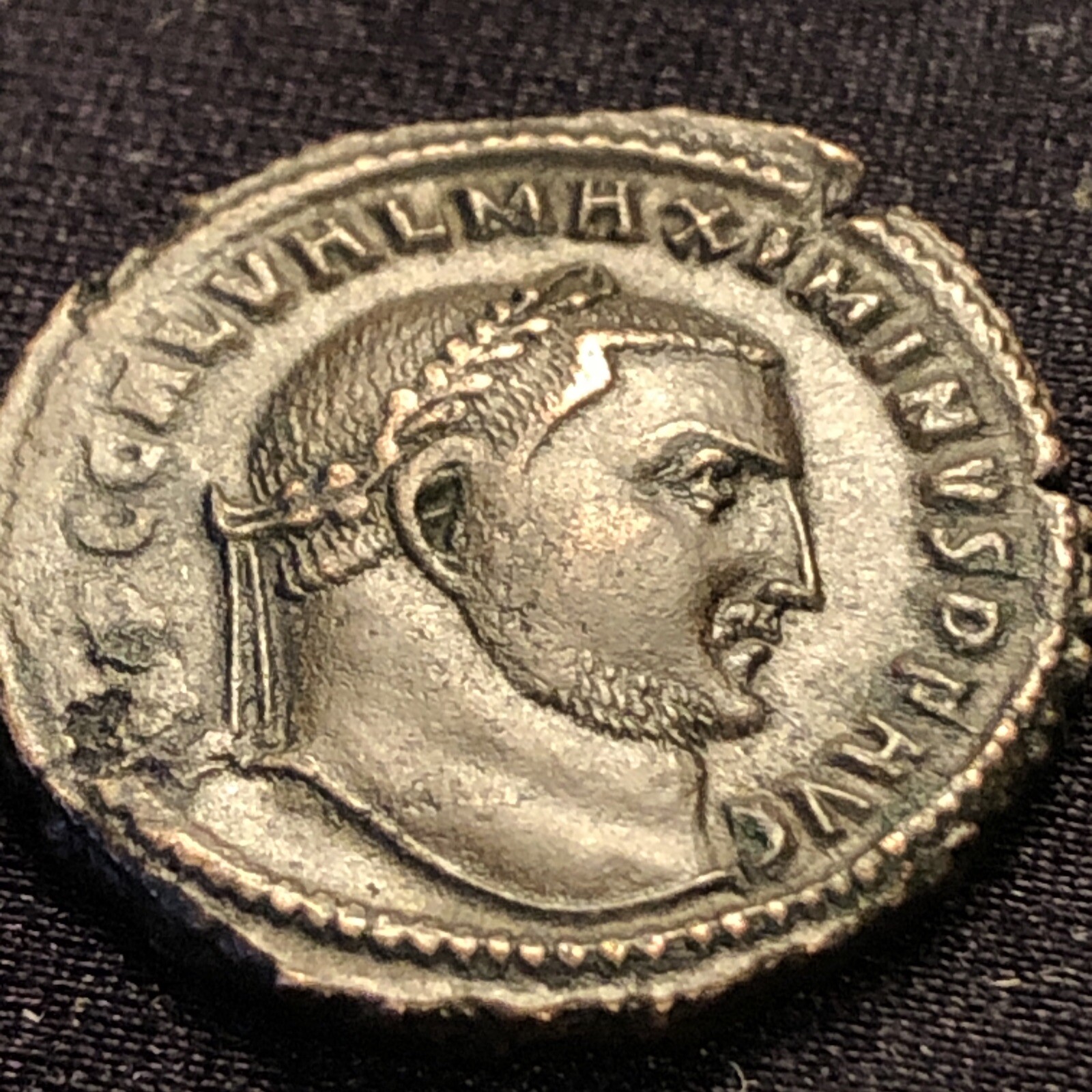 ancient rome Maximinus II Ad 310-313 Ae Follis rev genius high grade nice