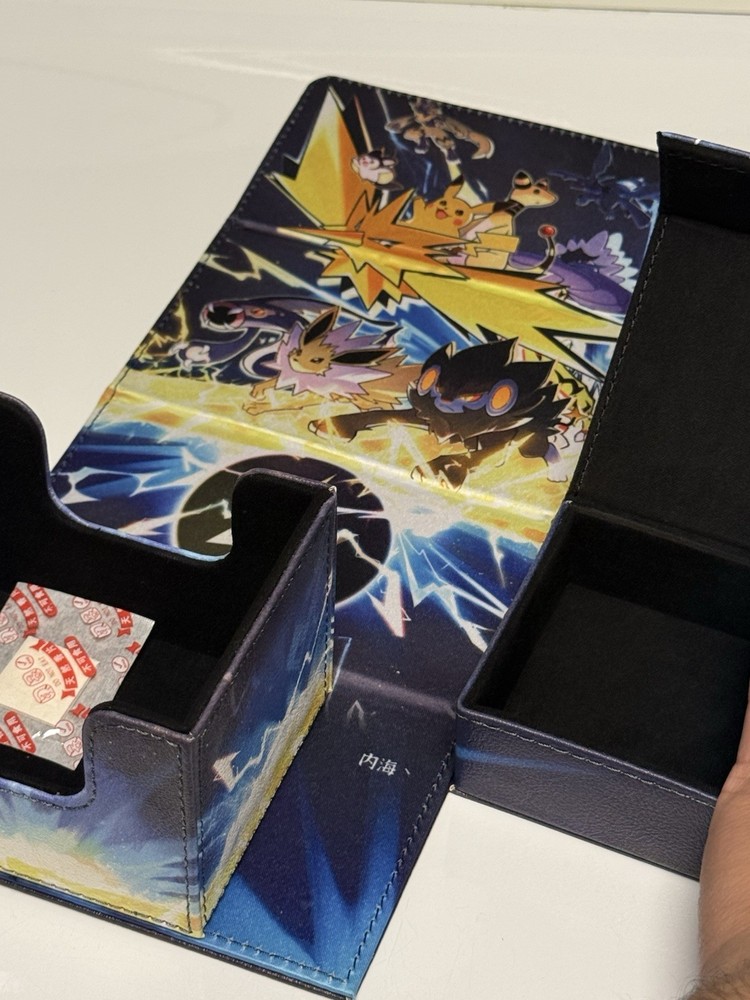 Pikachu Lighting Deck Box