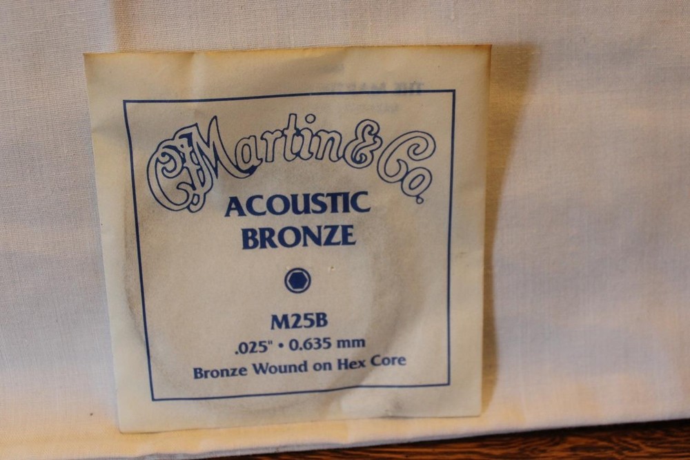 Martin & Co. Acoustic Bronze M25B Guitar String .025" -0.635 mm