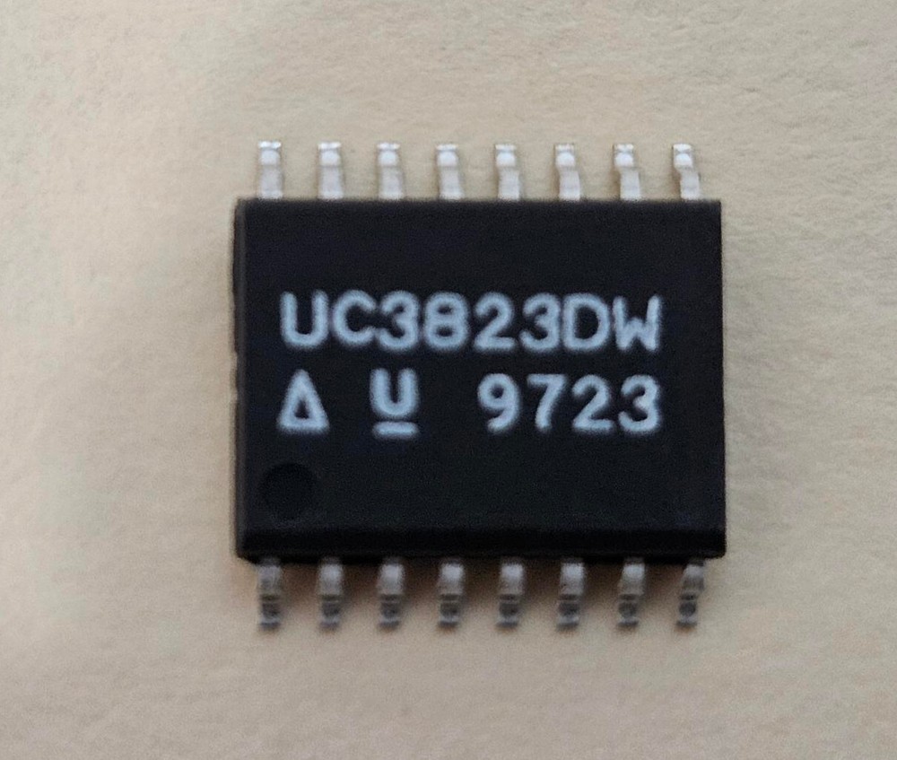 UC3823DW  High speed PWM controller.  Unitrode   Qty -2 pcs