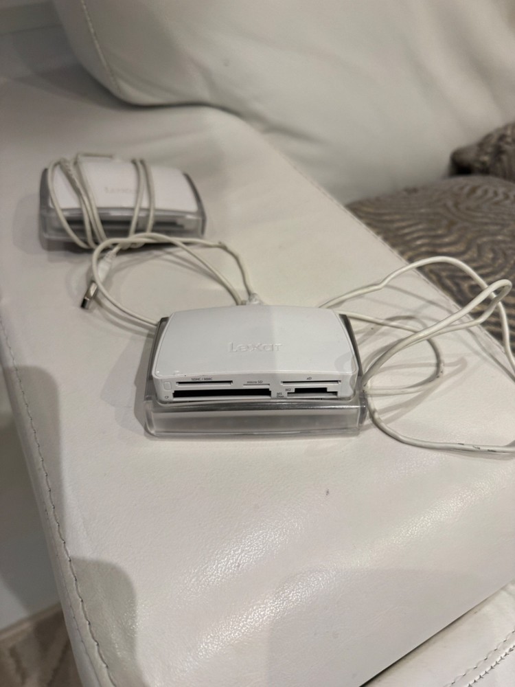 LEXAR MULTICARD 24-IN-1 USB CARD READER