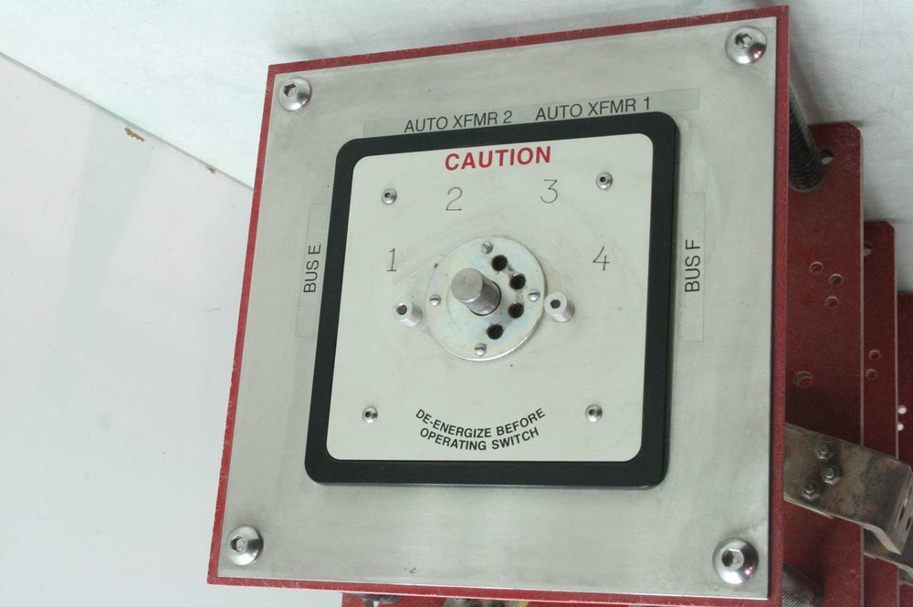Custom Manual Generator Transfer Switch 10 kV / 500A 4 Position / 3 Pole