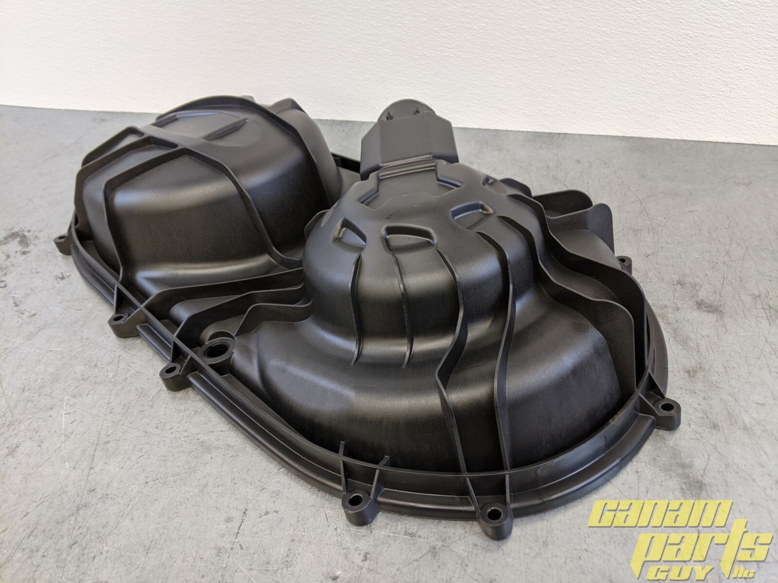 CanAm 420212711 Outer Clutch Cover Belt Box 2021+ Commander Defender LONG OUTLET