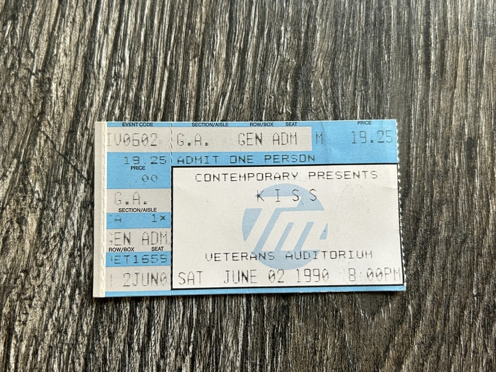 KISS TICKET STUB Des Moines Iowa Hot In The Shade Concert Tour Carr Vintage Kiss