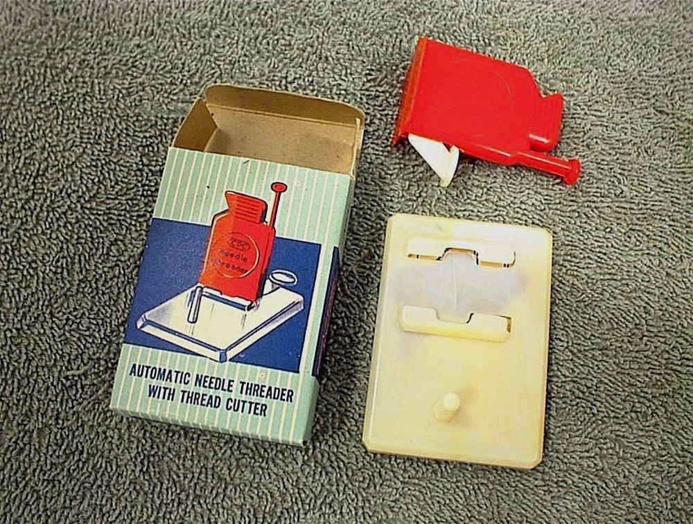 VINTAGE AUTOMATIC NEEDLE THREADER WITH CUTTER IN ORIGINAL BOX CPC