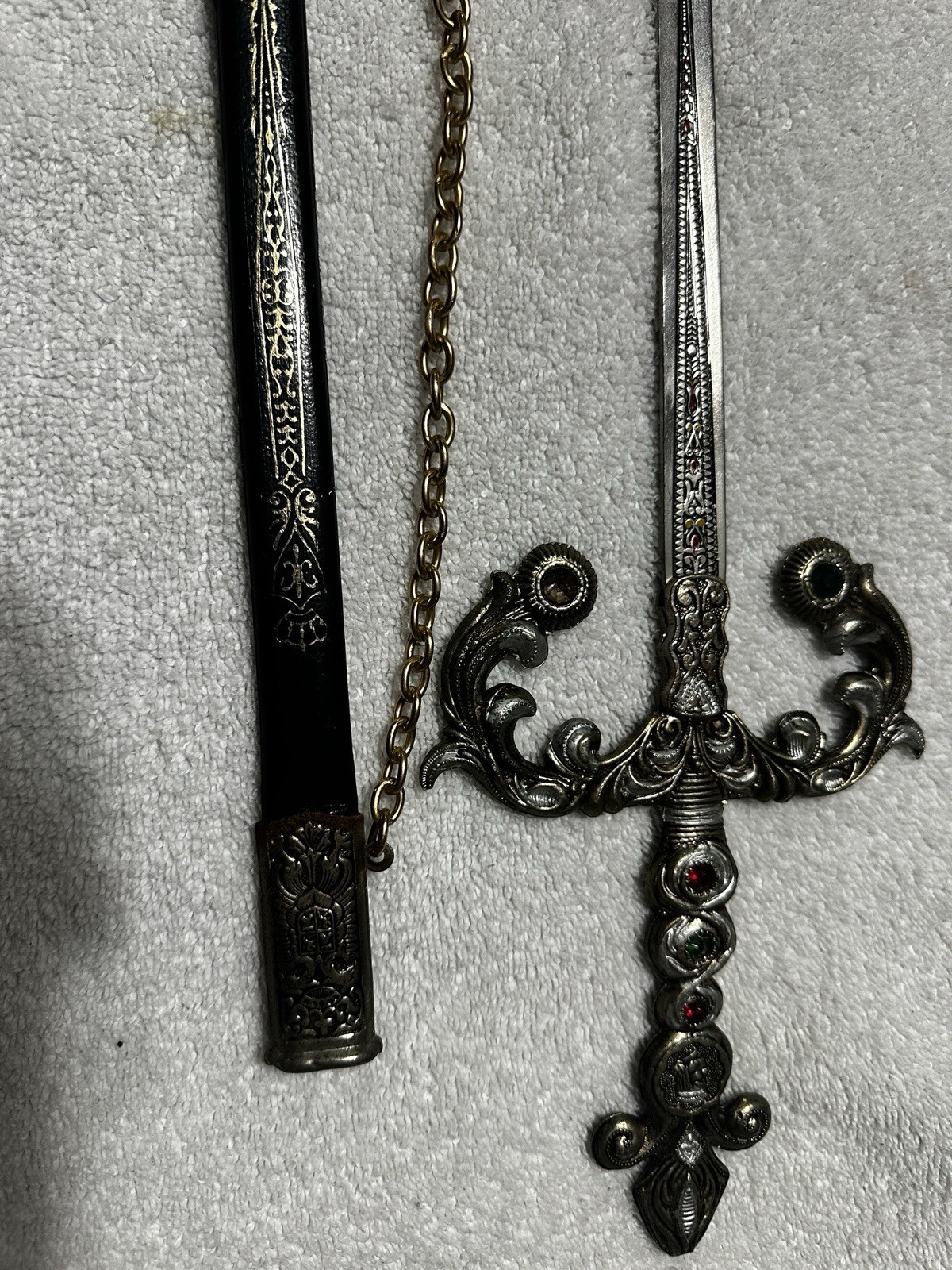 Metal Knight Medieval Renaissance King Sword Faux Jeweled w/scabbard Vntg 31”