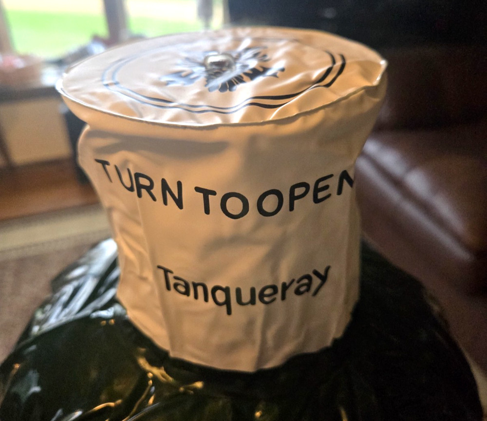 HUGE 27” Tanqueray Gin LARGE DISPLAY DUMMY BOTTLE Store Display (EMPTY)