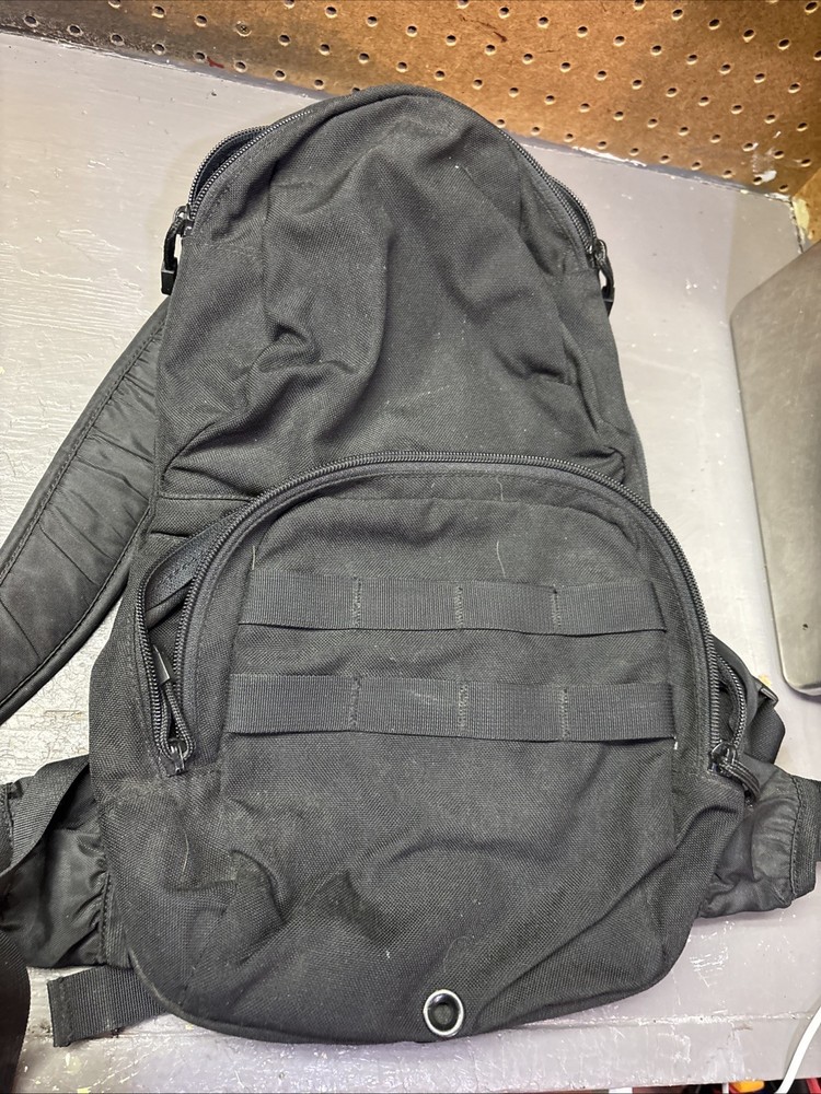 Camelback M.U.L.E MG Hydration System Backpack w/new Bladder 100 oz 3 Liter Blk