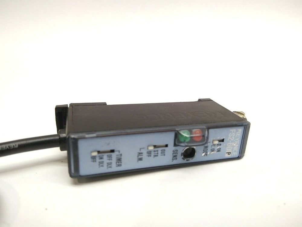 Keyence FS2-60P Fiber Amplifier Cable Type PNP