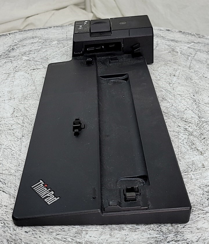 Lenovo 40AH Thinkpad Ultra Docking Station SEE NOTES