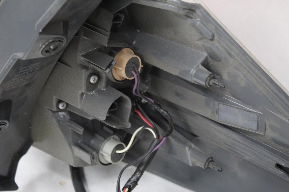 2015 Nissan Rouge Driver Taillight