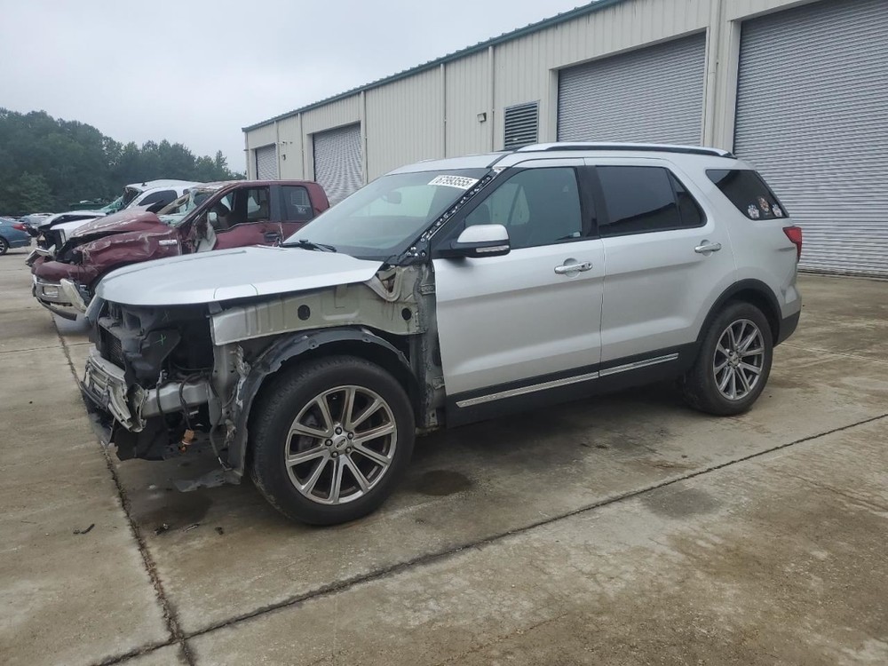 Fuse Box Engine Fits 17 EXPLORER 4838806
