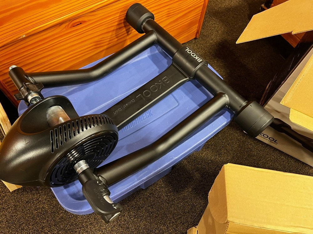 BKOOL PRO Indoor Bicycle Trainer + Simulator
