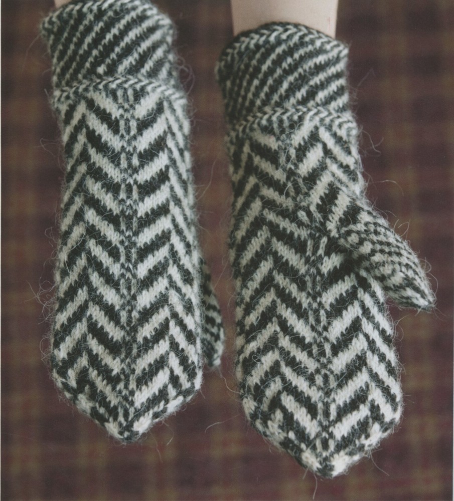 Interweave Knitting Traditions Fall 2012 - 32 Classic Projects