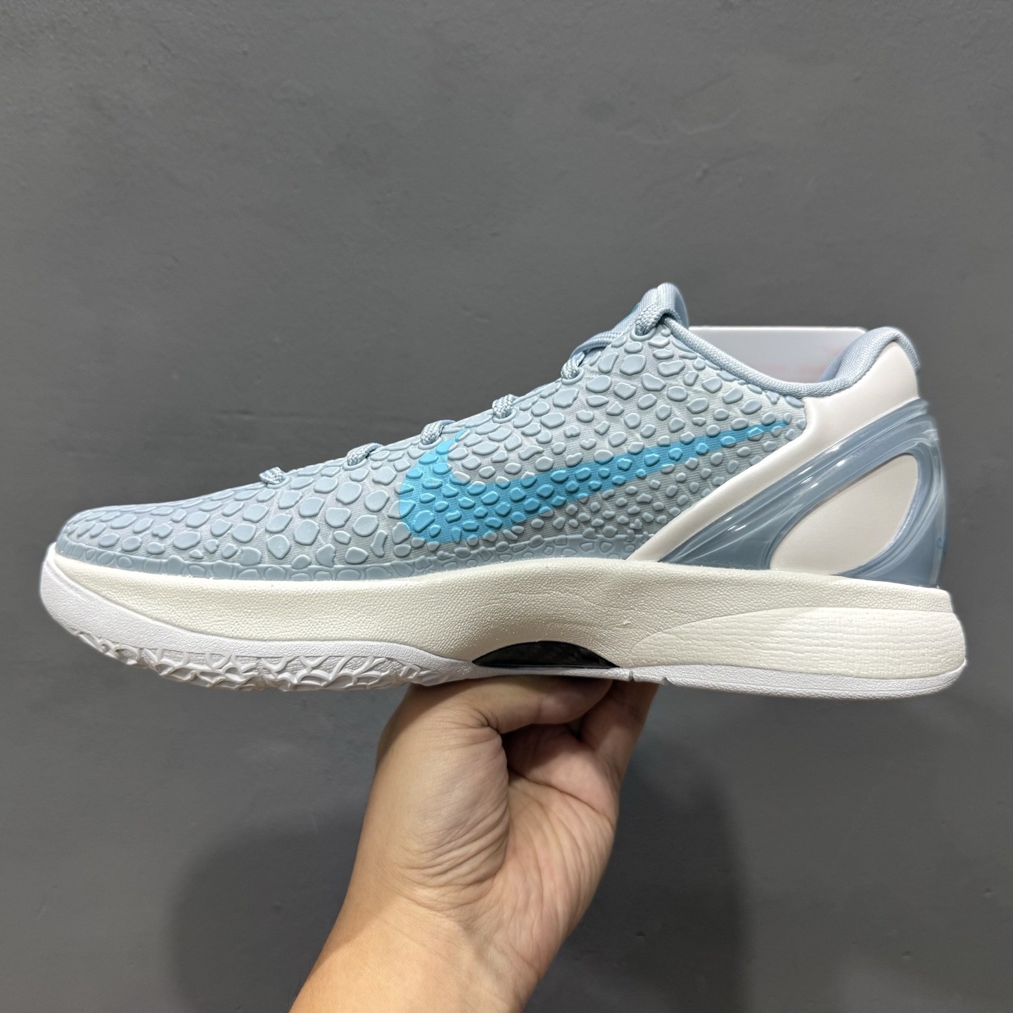 IO3672-400 NK Kobe 6 Protro Caitlin Clark Light Armory Blue