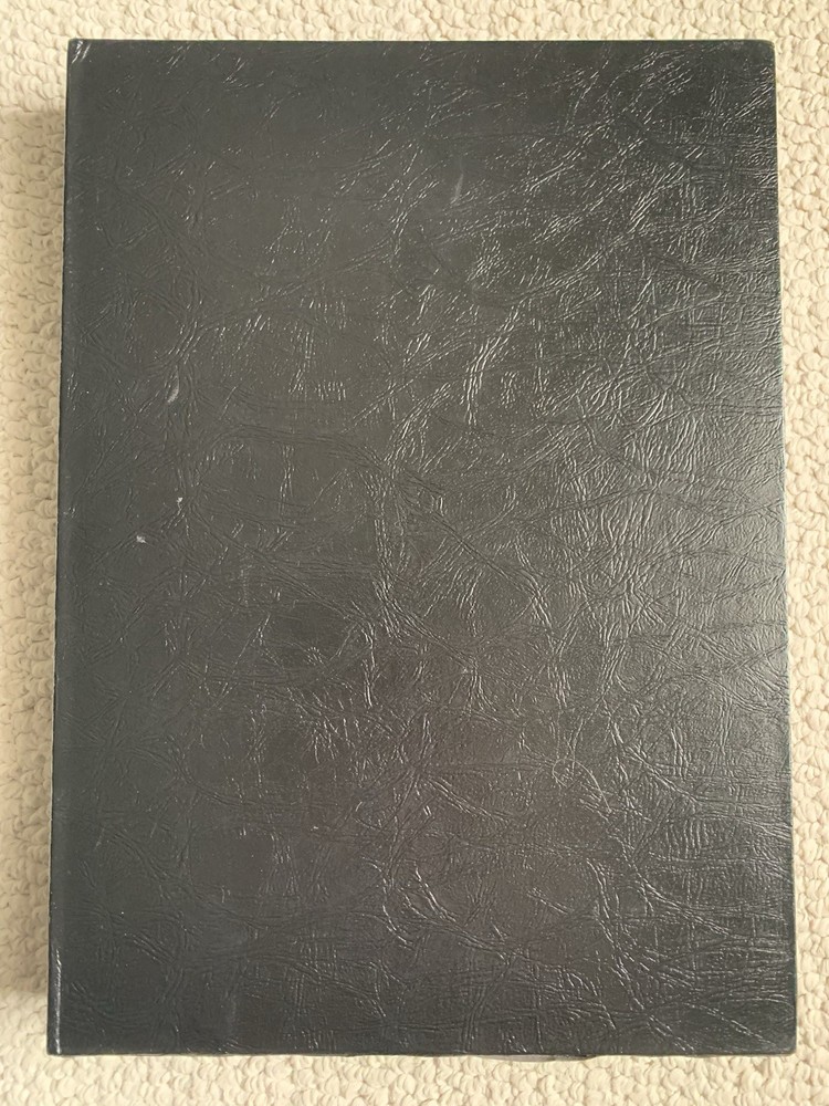 KISSTORY AMAZING+HUGE HARDCOVER BOOK INCREDIBLE PICTURES+ARTICLES KISS