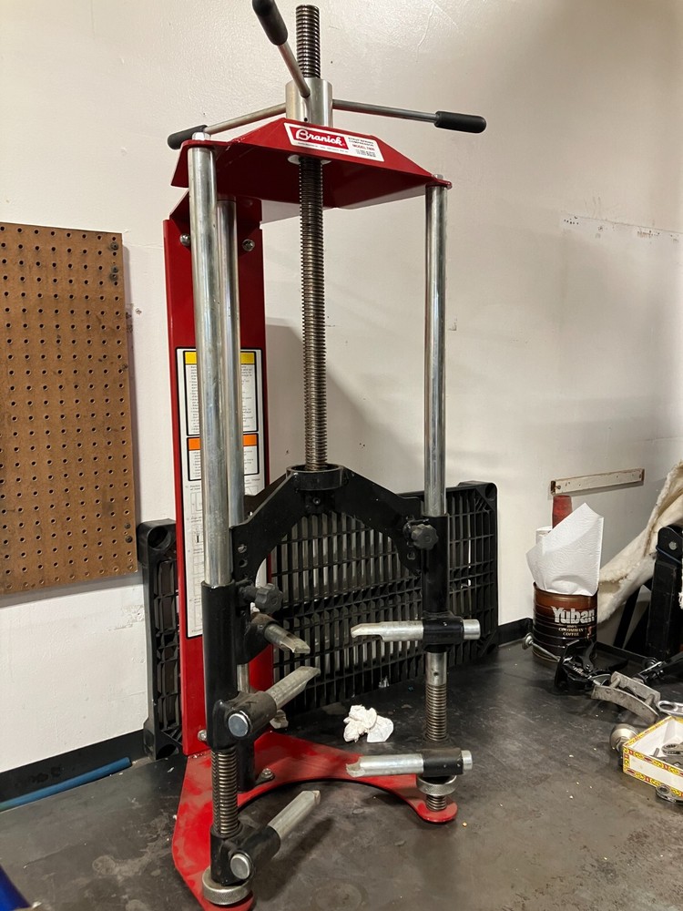 branick 7400 strut spring compressor