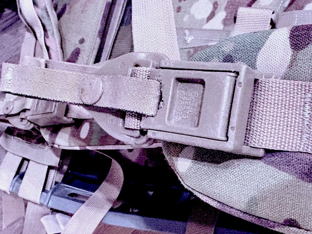 US Military MEDIUM RUCKSACK COMPLETE MULTI-CAM Molle II