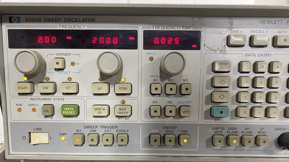 HP 8350B SWEEP OSCILLATOR M5948