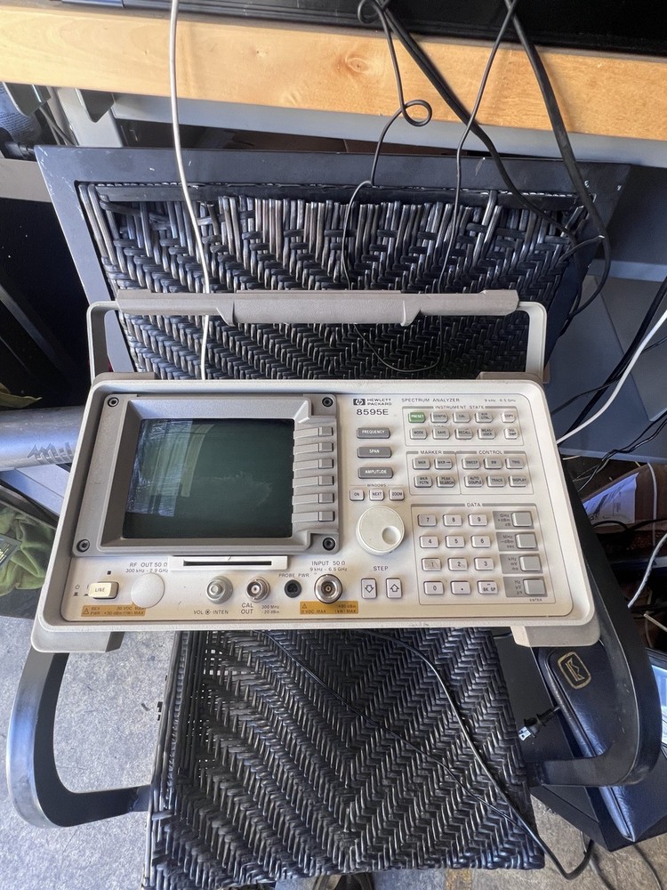 HP Hewlett Packard 8595E Spectrum Analyzer