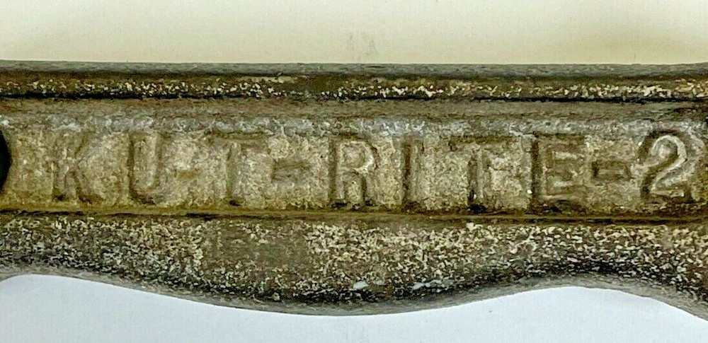 KUTRITE 2 WHEEL DRESSER