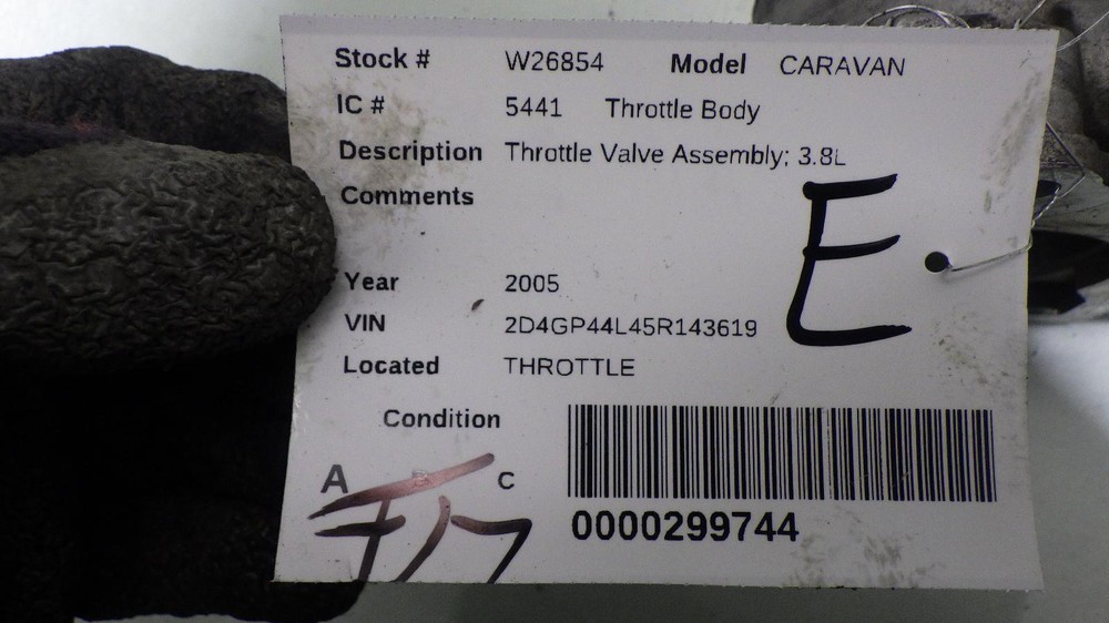 05 DODGE CARAVAN Throttle Body
