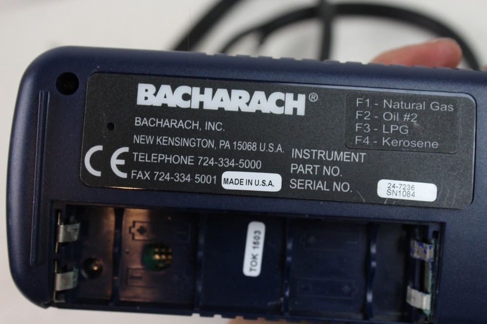 Bacharach Fyrite Tech Analyzer