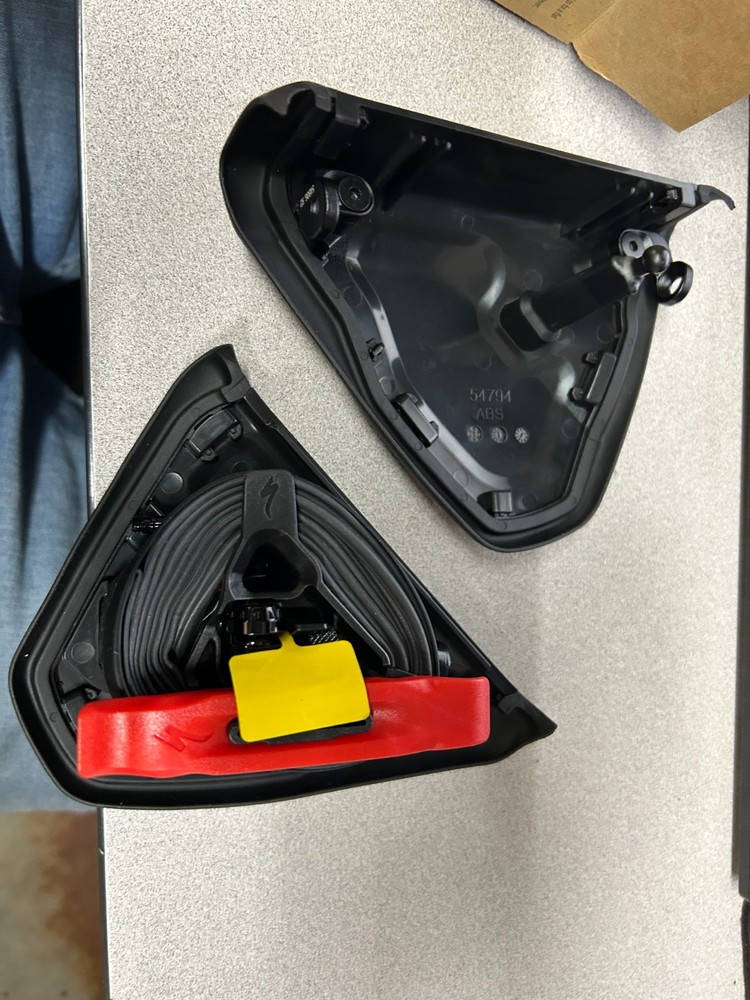 Specialized Swat Road Box
