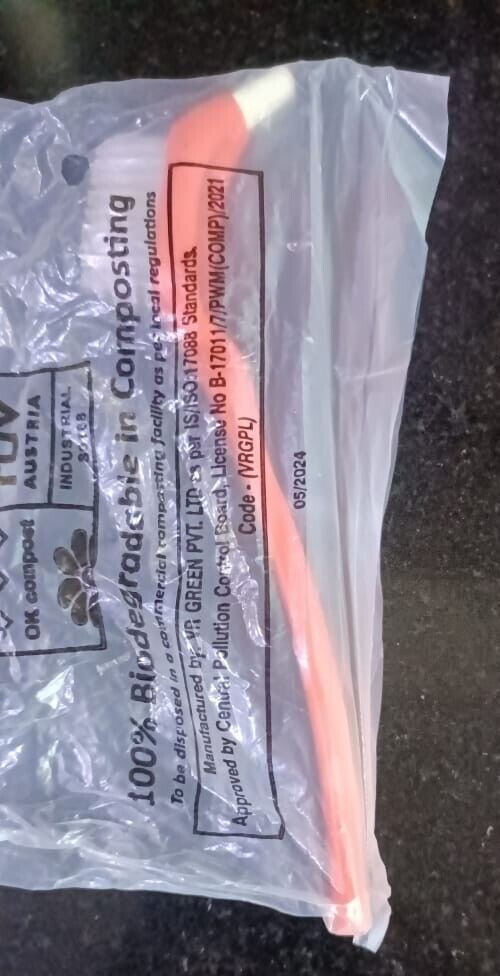 TUPPERWARE Seal Clean Brush