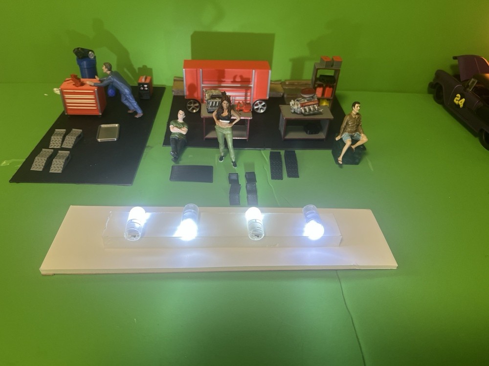 Built From Scratch - 1/24 Scale Diorama – “Earl’s Performance”