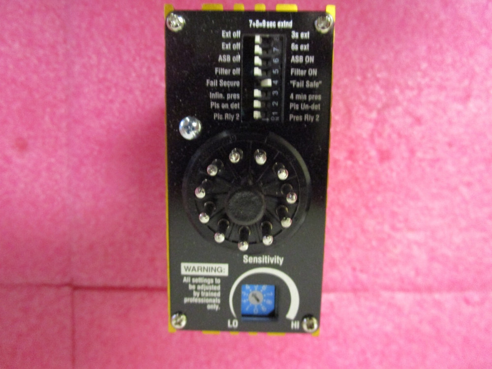 EMX MVP D-TEK MULTI-VOLTAGE VEHICLE LOOP DETECTOR 11 PIN EXIT SAFETY DETECTION