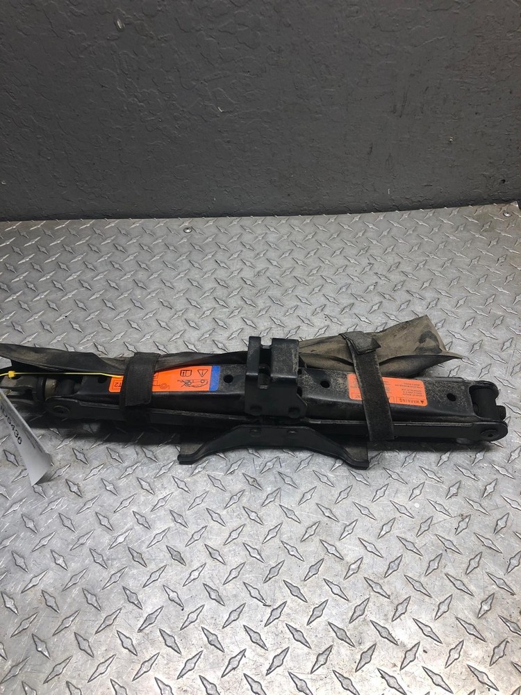 Jack Assembly HONDA CRV 04