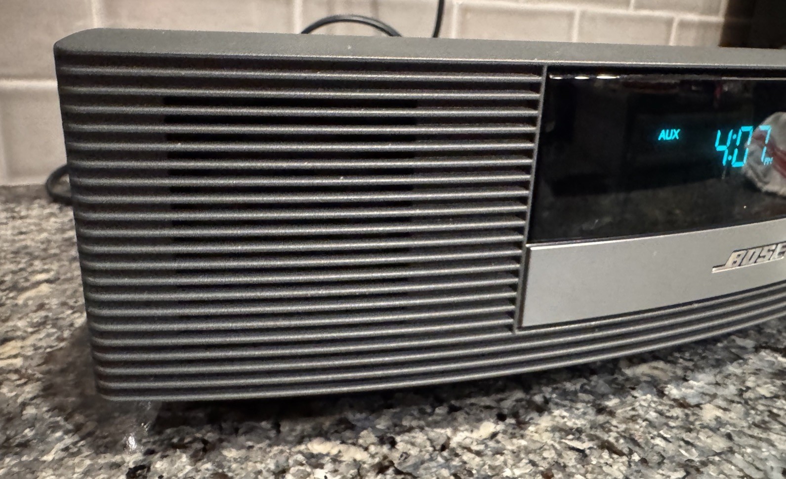 Bose WAVE Radio II AM/FM And Aux Plug With Remote Works Great! Same Day Shipping