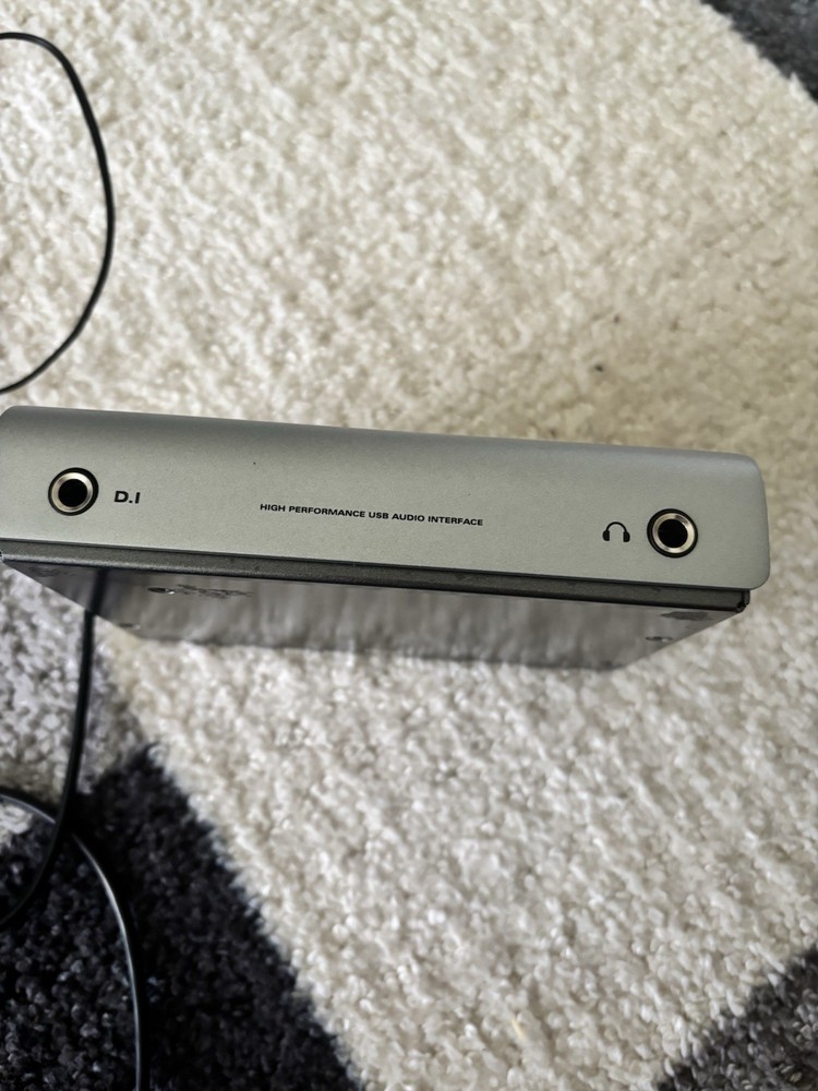 Audient iD14 USB Audio Interface, Phantom Power, XLR/TRS, Home/Studio Recording