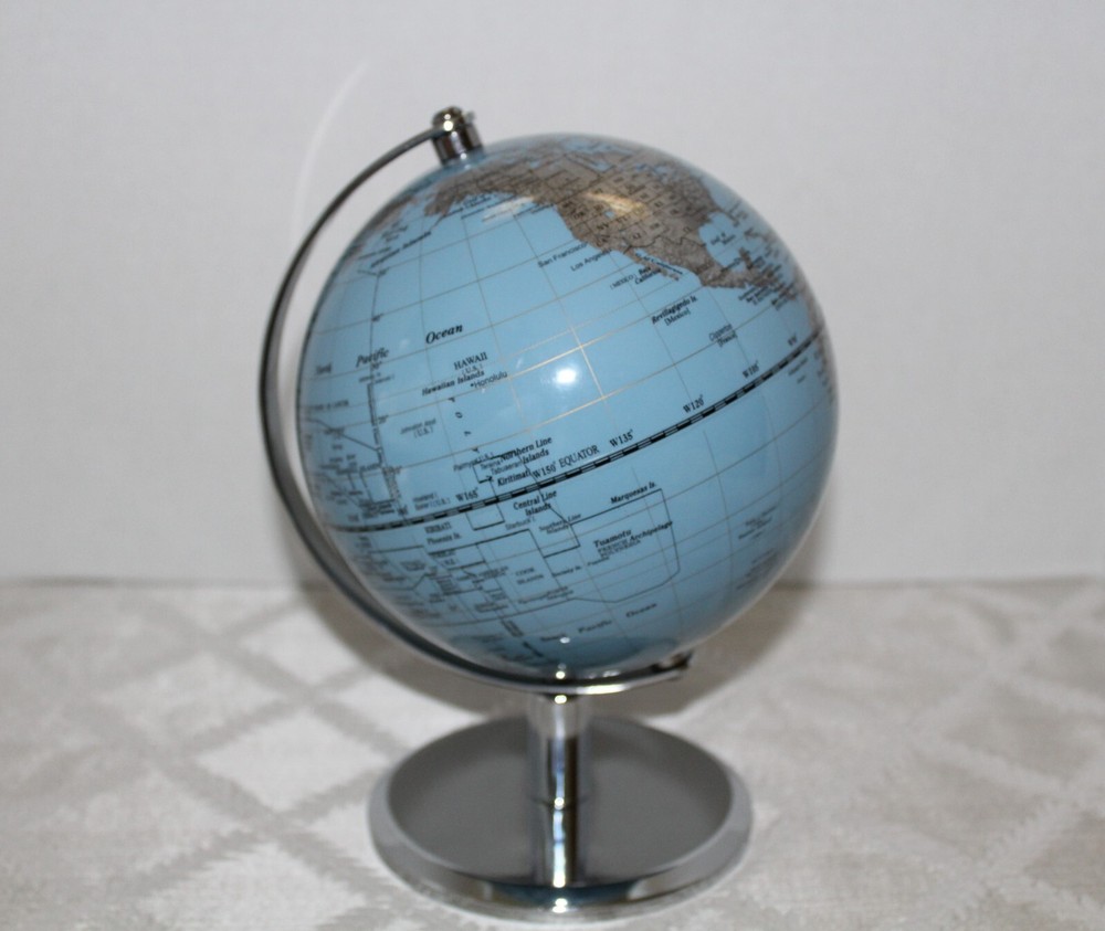 Pastel Blue Desktop World Globe-Impressive!